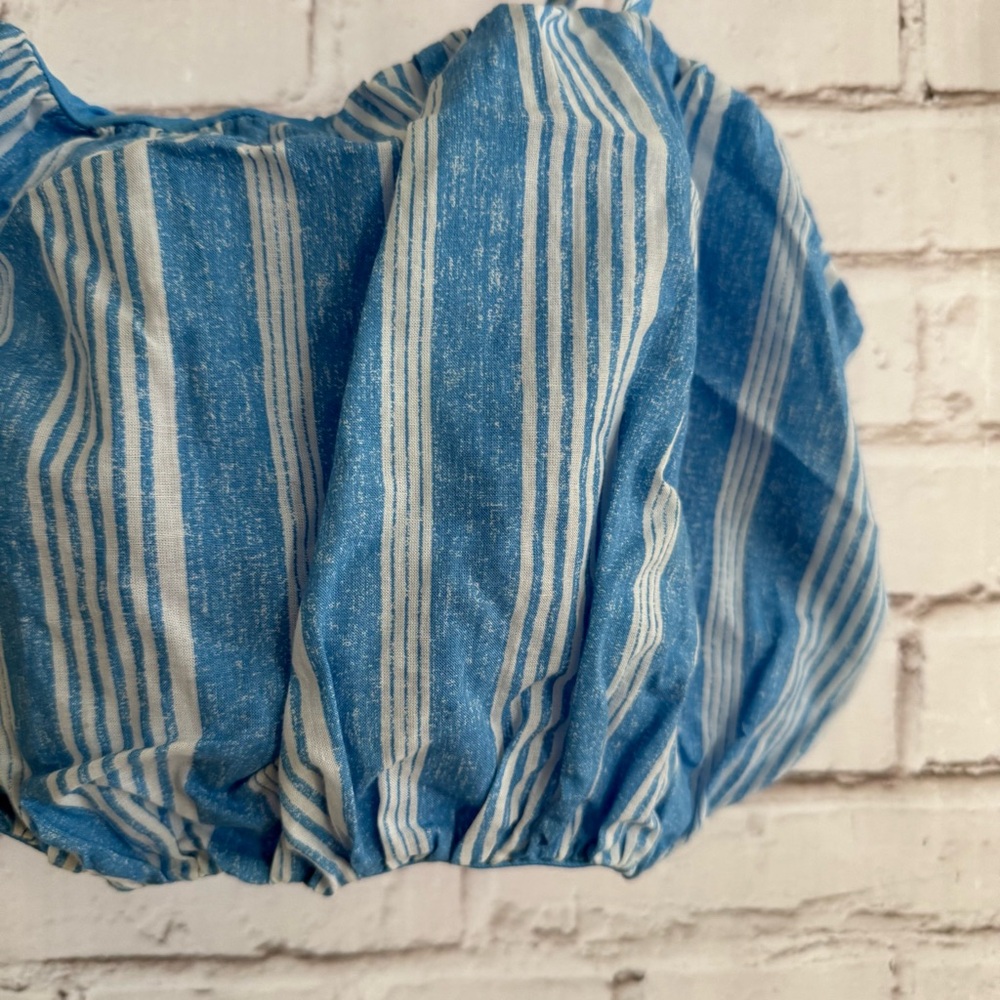 Wild Fable Blue and‎ White Striped Top - Picture 4 of 4